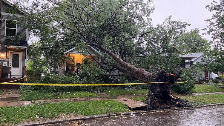 Friday morning storms cause damage to St. Louis area