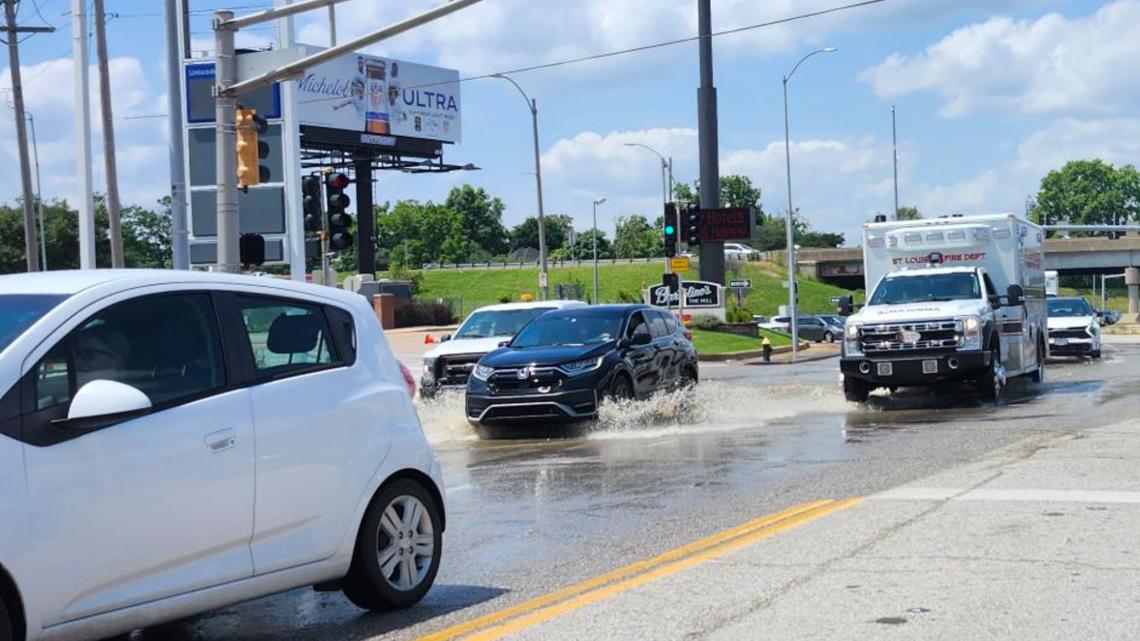 Water main break reported on Hampton Avenue south of I-44