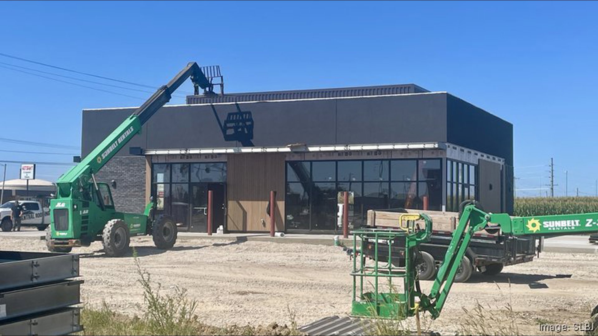 Starbucks expands in Illinois with $2.6M Troy store | ksdk.com