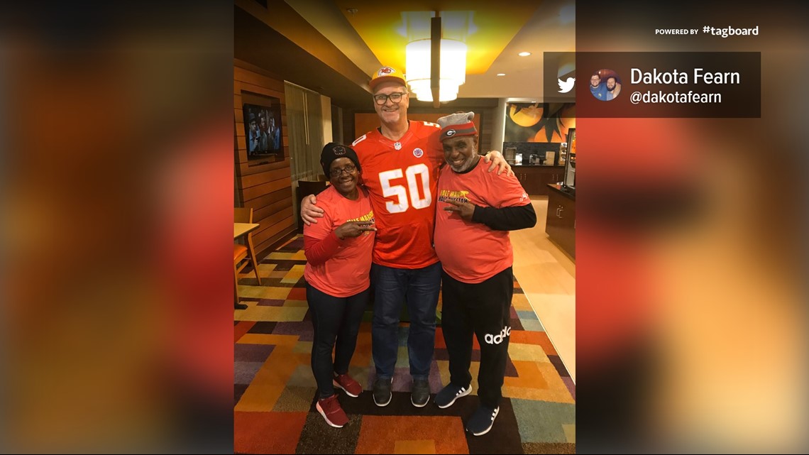 Tyreek Hill thanks Chiefs fan for driving his grandparents to KC