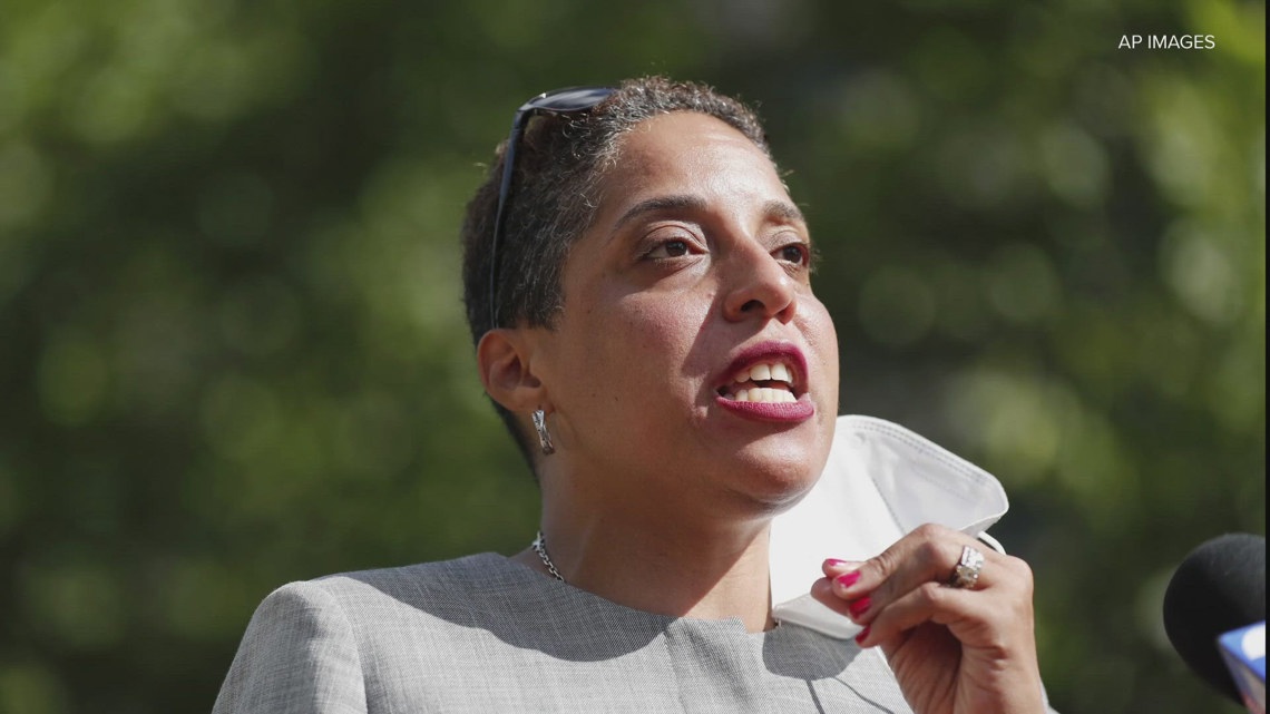 Former St. Louis circuit attorney Kim Gardner meets with Missouri State Auditor
