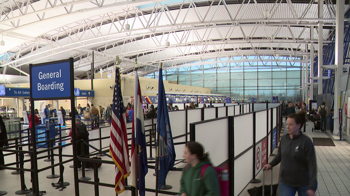 More than 40,000 travelers expected to go through Lambert Airport this post-holiday weekend