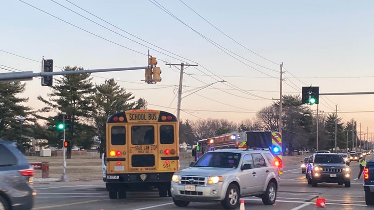 4 injured in crash between school bus, van in St. Louis County