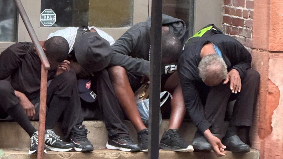Downtown St. Louis neighbors call vape shop a nuisance, asking city to  crack down