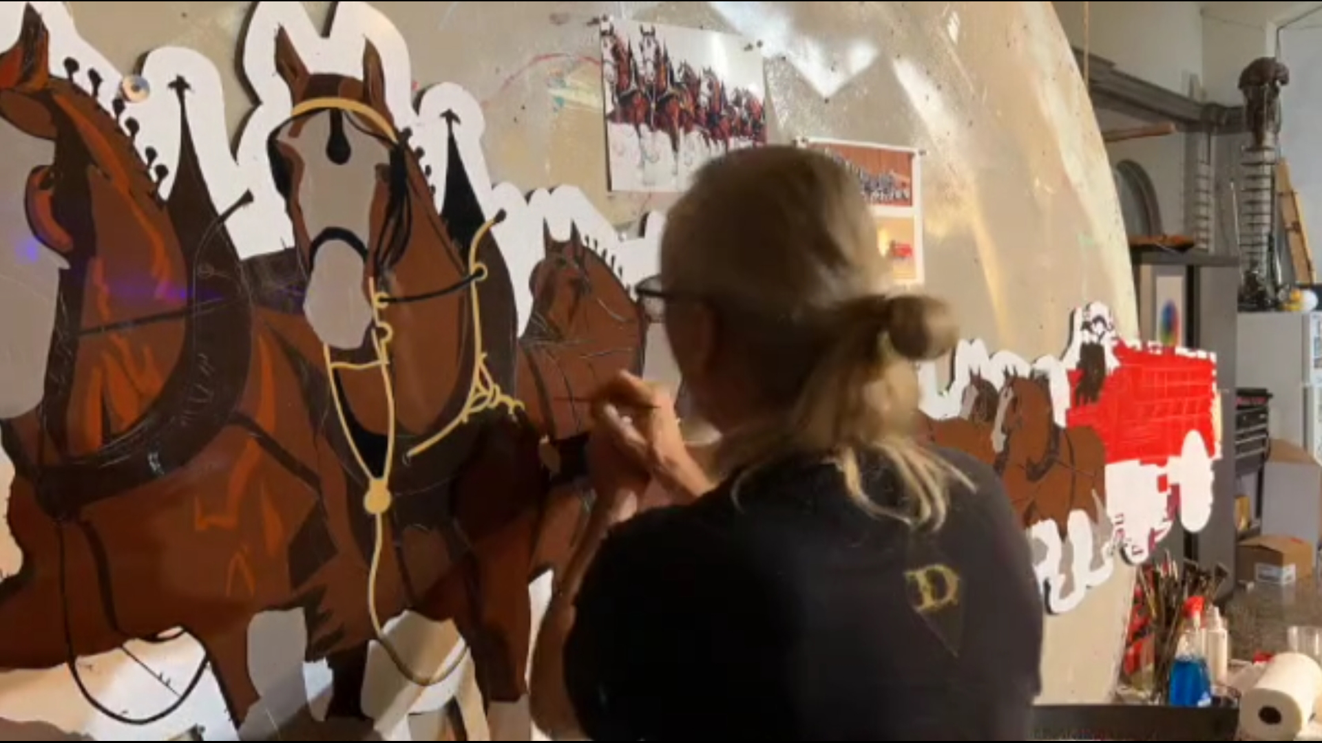 The mural at the St. Louis Anheuser-Busch brewery is getting a refresh! Phil Jarvis painted the Clydesdales that overlook I-55.