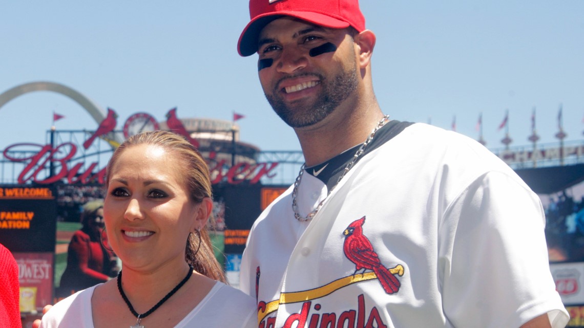 Albert Pujols made Cardinals return while wife had brain surgery