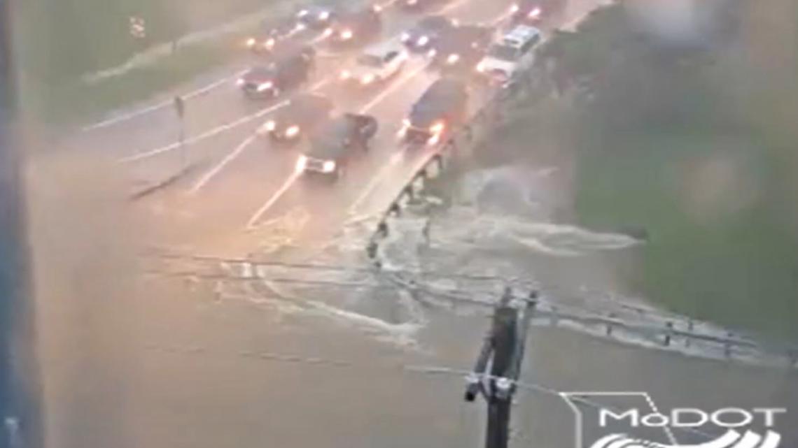 Heavy rain Sunday night causes flash flooding on I-55, 64 | ksdk.com