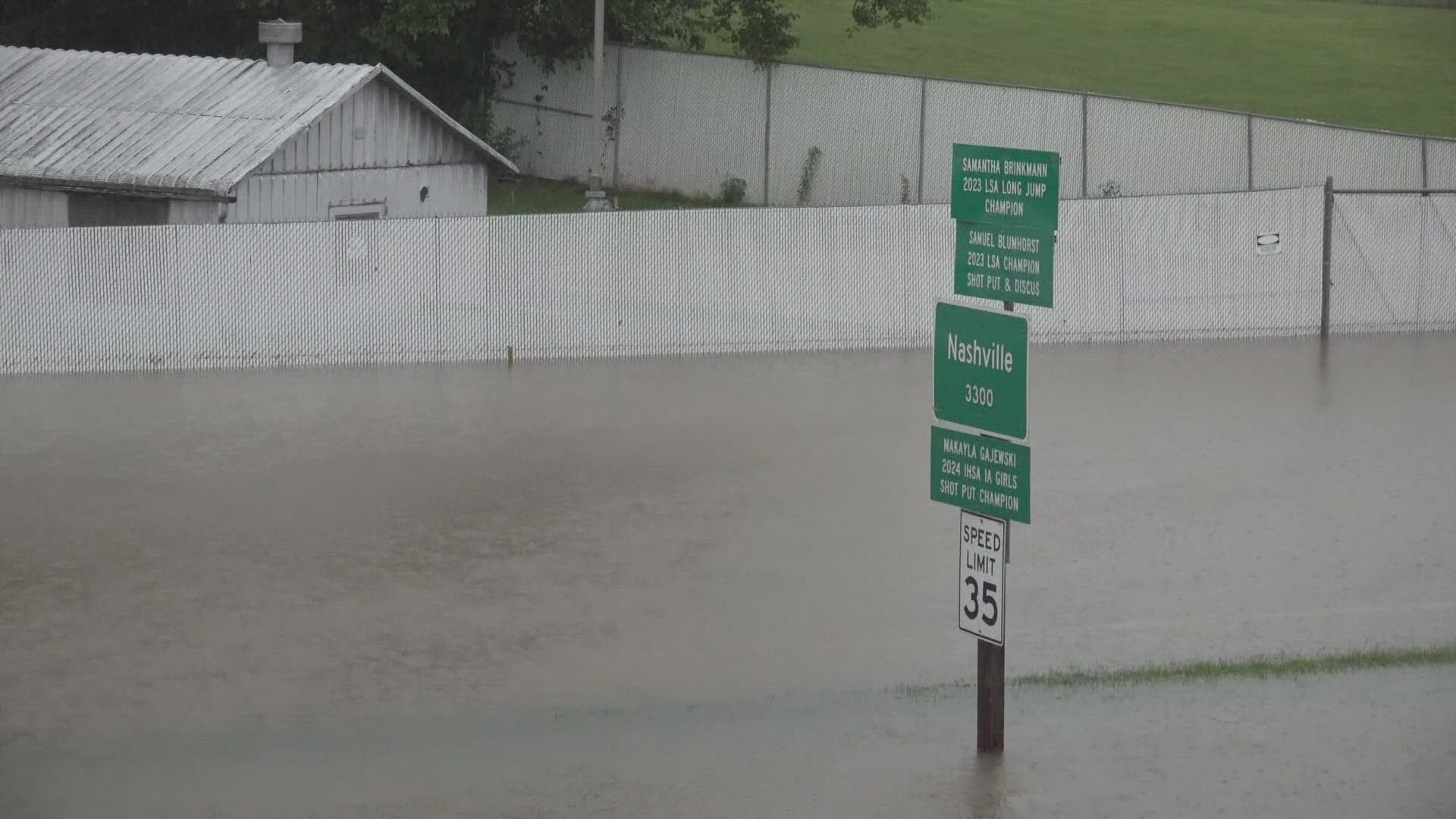 "The Failure of the Nashville dam is imminent," the post said. "Please evacuate your home at this time. If you are in the grey box, you need to evacuate now!"