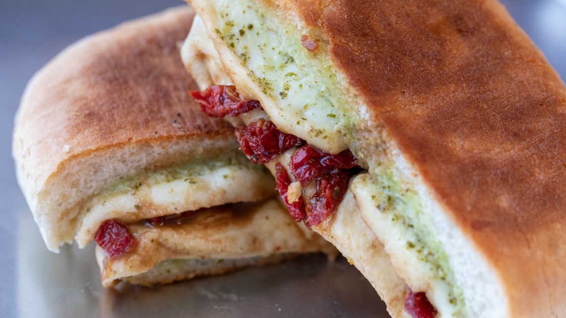 Steve's Hot Dogs launches grilled cheese concept Steve's Meltdown - Vimarsana News