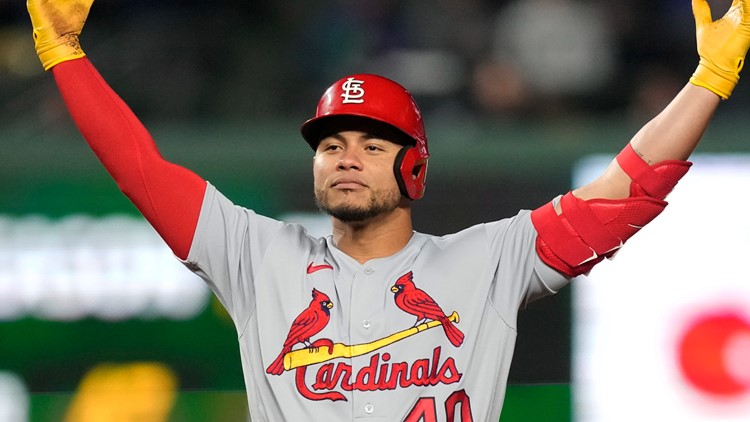 Cardinals now seeing intense, impactful Willson Contreras they formerly  competed against