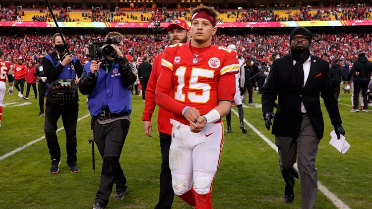 Mistakes on offense cost Chiefs 3rd straight Super Bowl trip