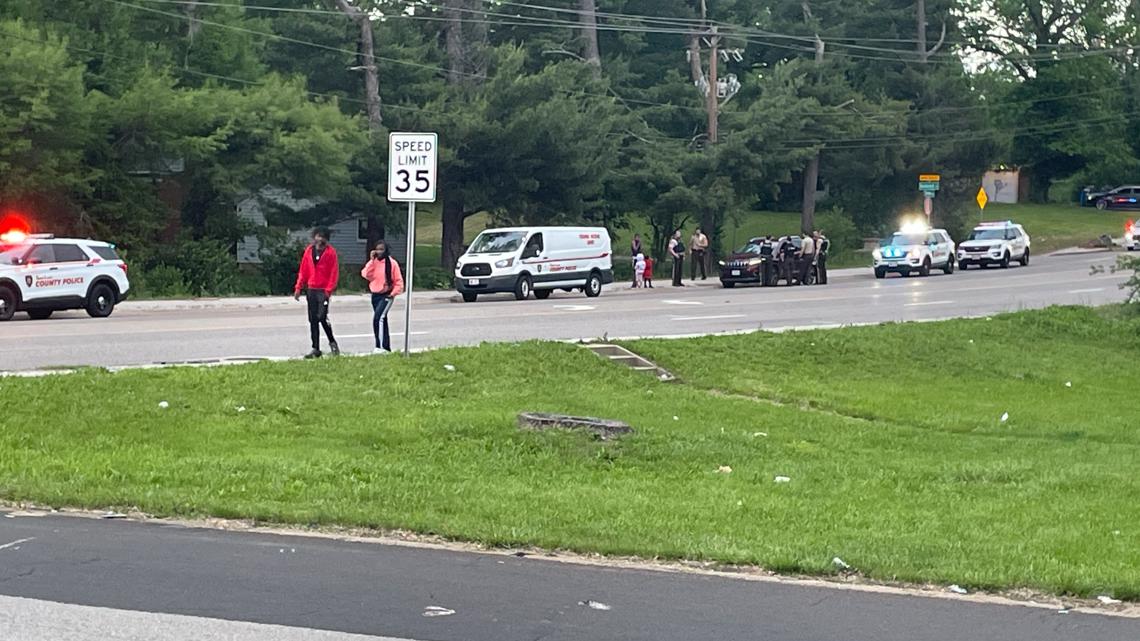 Toddler shot inside vehicle in north St. Louis County | ksdk.com