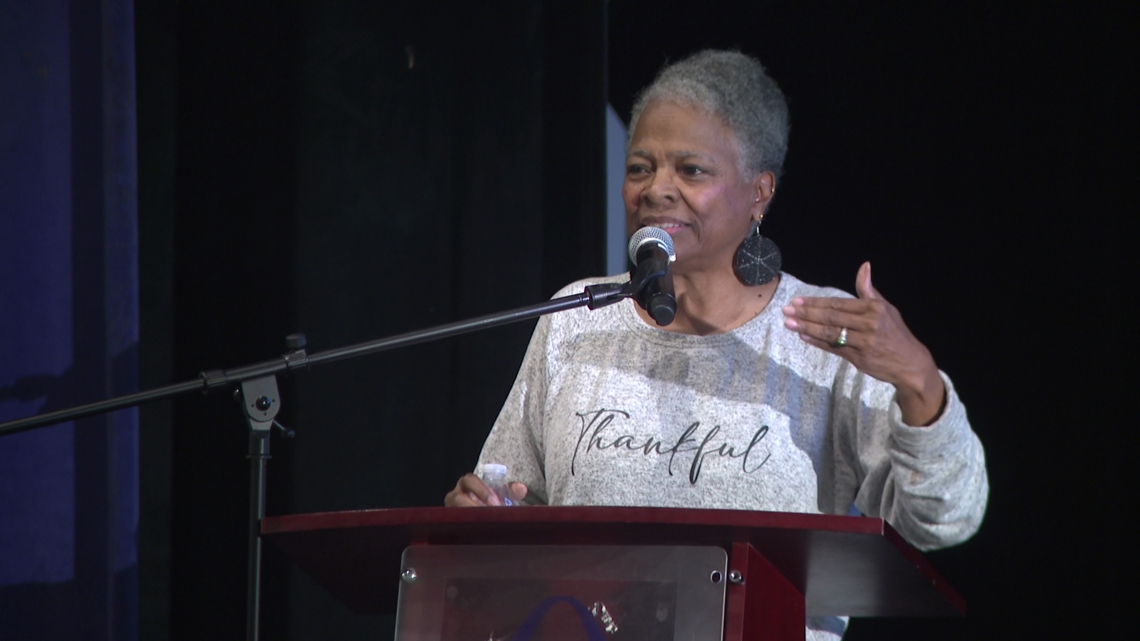 Community seeks rebirth for St. Louis schools at education summit