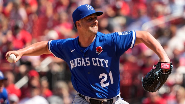 Royals' Staumont, Mayers within 6 outs of perfect game in 7-0 win over Cards
