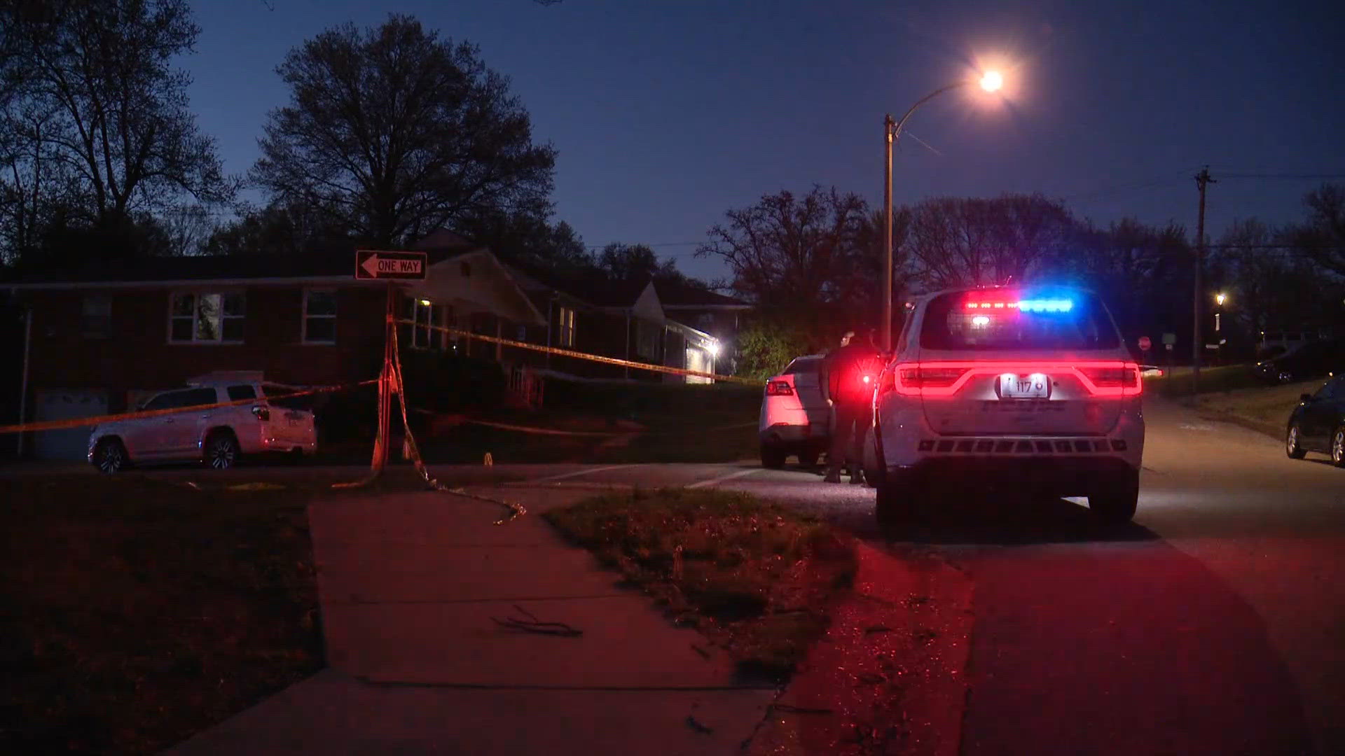 Search for suspect in deadly north St. Louis County shooting | ksdk.com