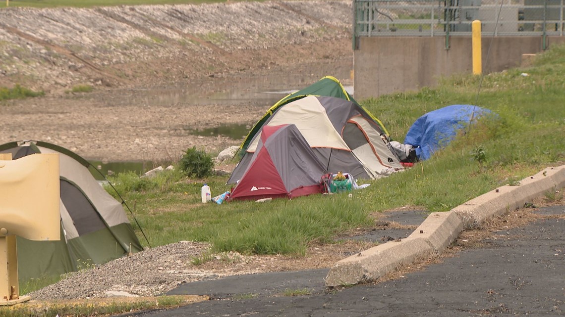 Bill could ban homeless tents and encampments in St. Louis - Vimarsana News