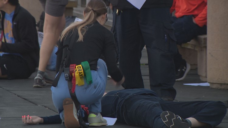 Washington University medical students train for mass casualty event