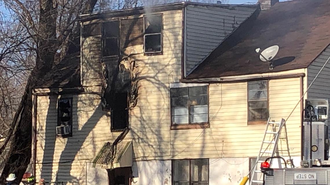 3 killed in apartment fire in Granite City, Illinois