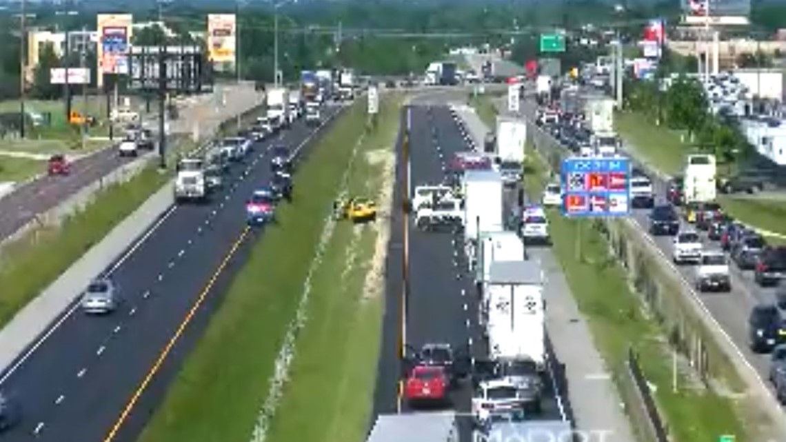 I70 crash in Wentzville injures 5