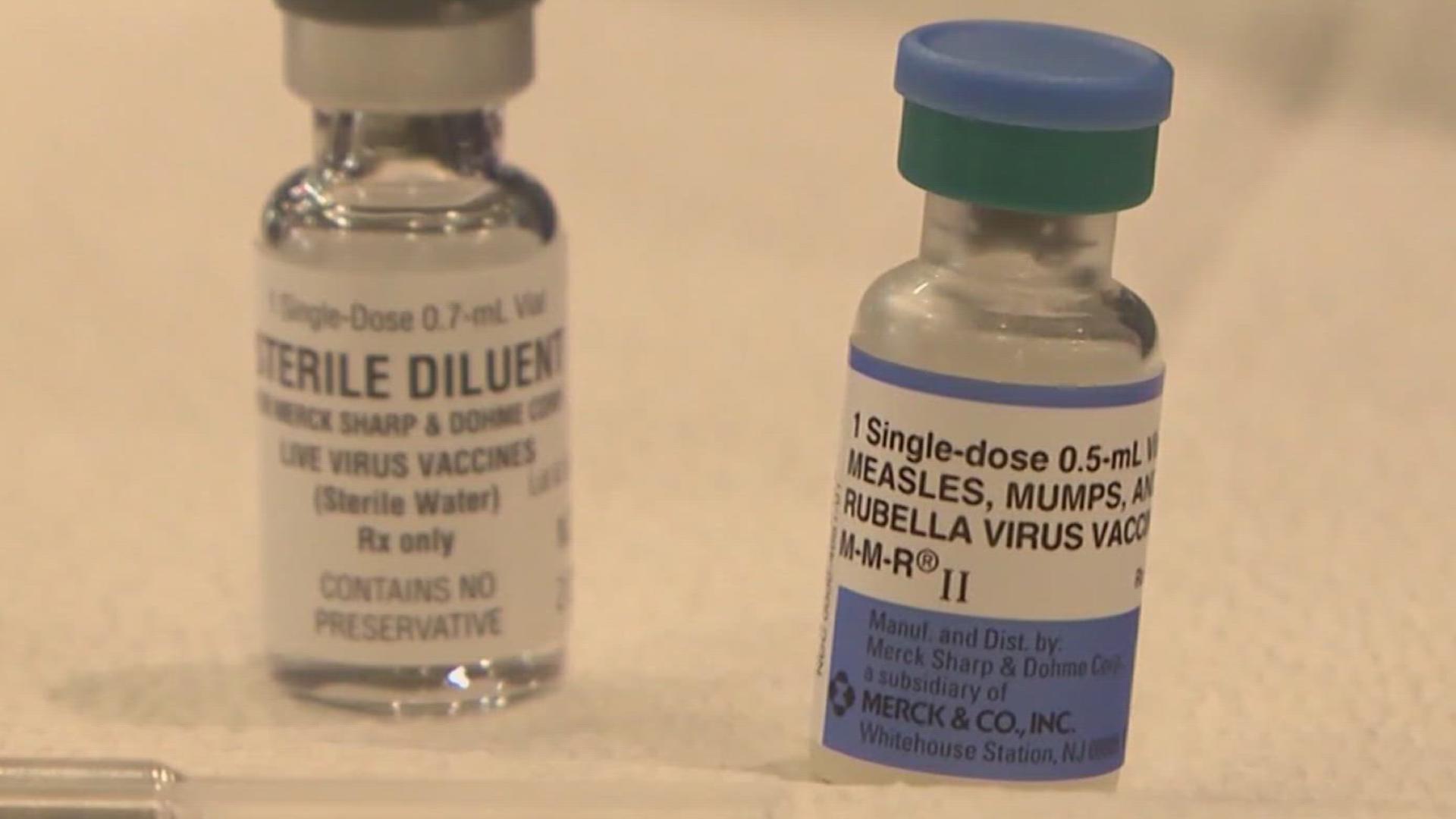 Confusion and gaps in communication are complicating efforts to track potential measles exposure at a popular St. Louis tourist attraction.