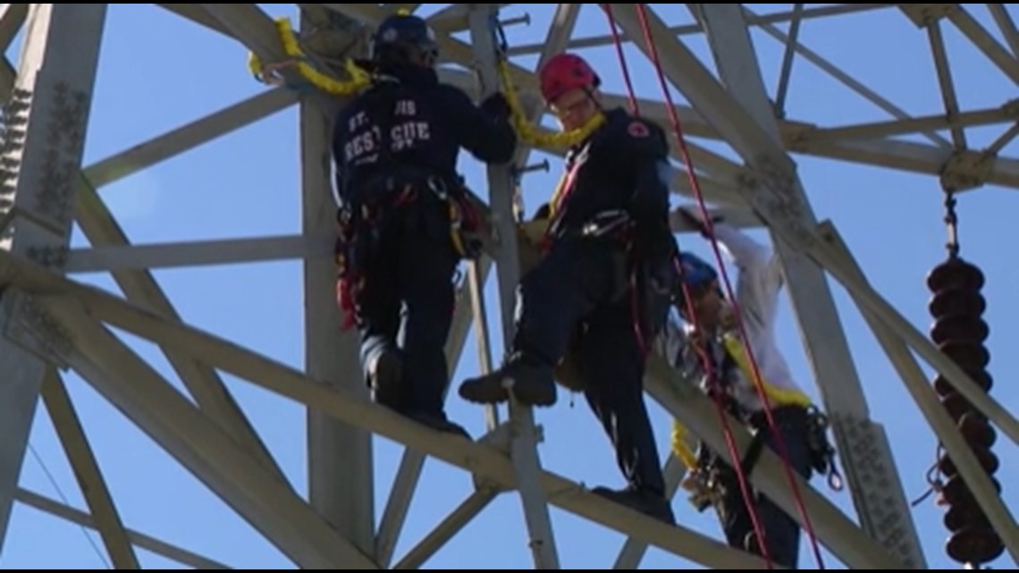 St. Louis firefighters climb Ameren transmission tower - Vimarsana News