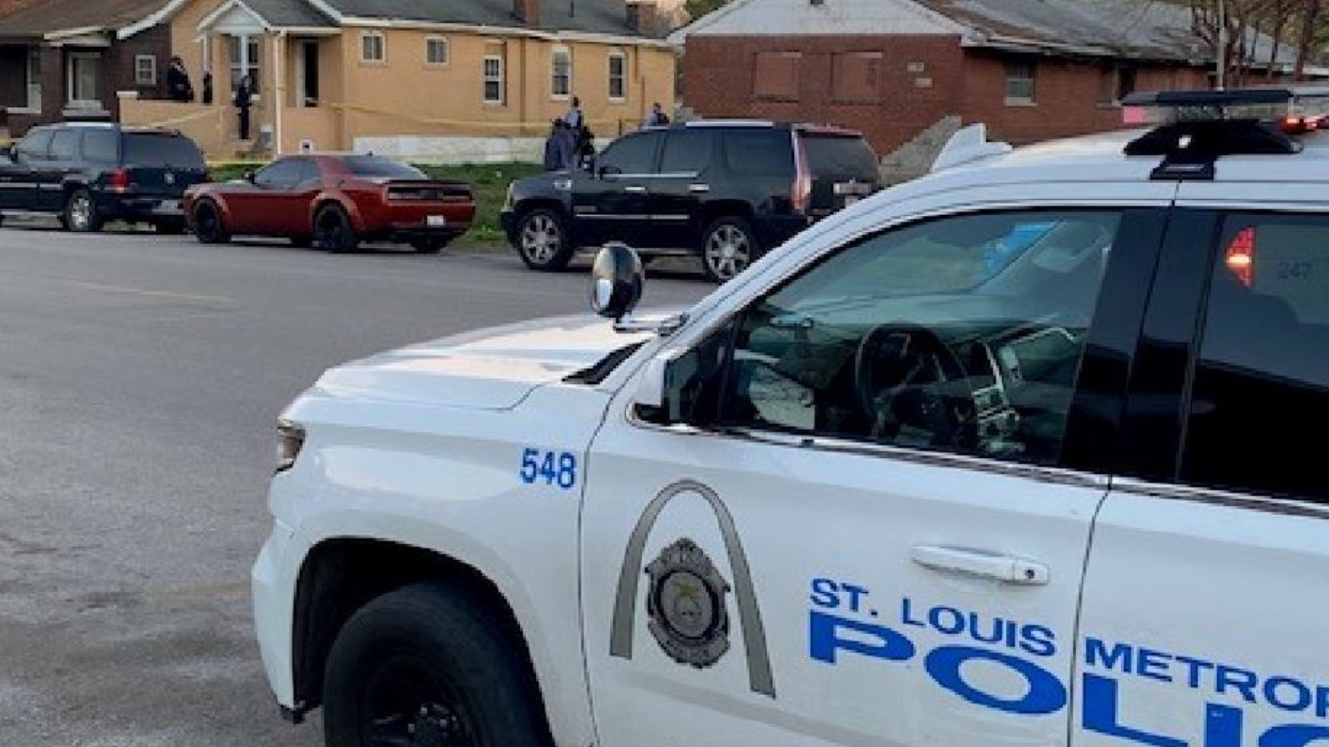 Man Shot In The Head Friday Night In St. Louis Neighborhood | Ksdk.com