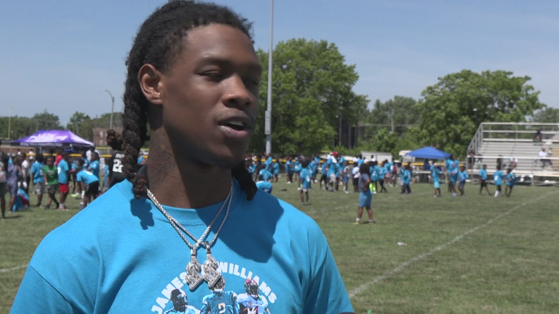 The NFL Detroit Lions player gives back to his hometown.