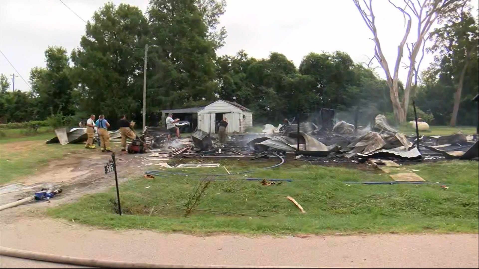Multiple people hurt in southeastern Missouri house explosion