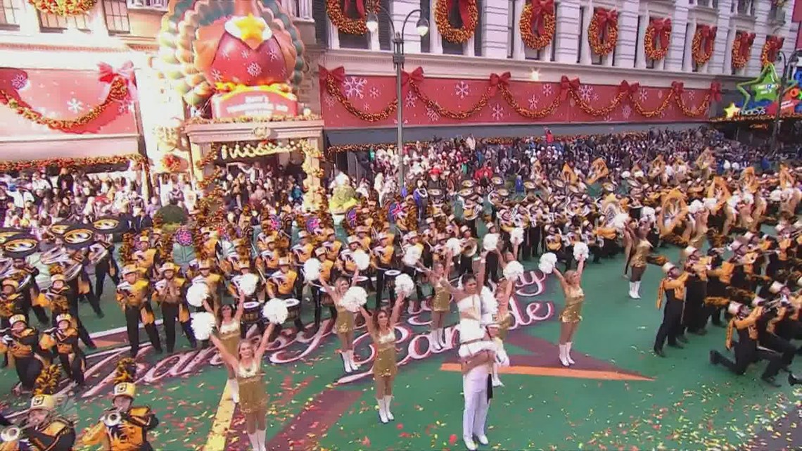Marching Mizzou leads 96th Macy's Thanksgiving Day Parade - Vimarsana News