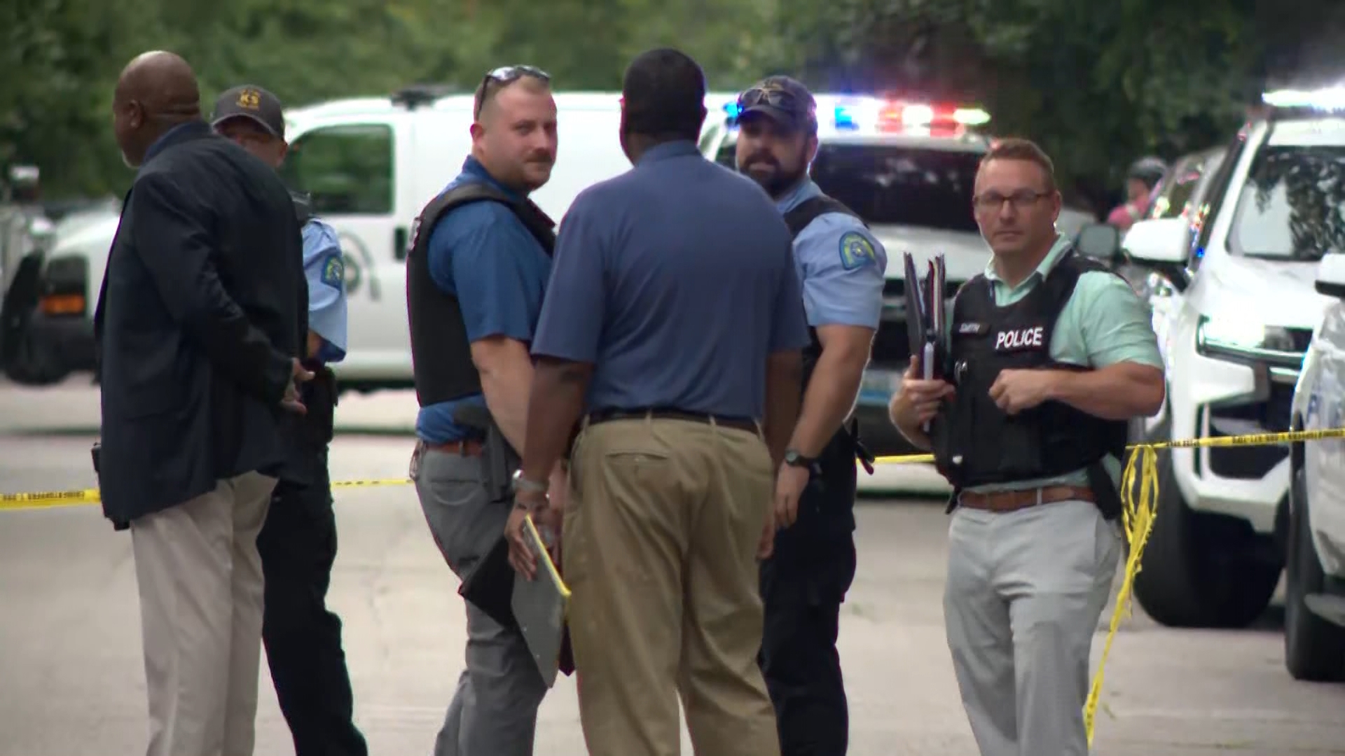 2 contractors shoot each other in south St. Louis; one dies at hospital
