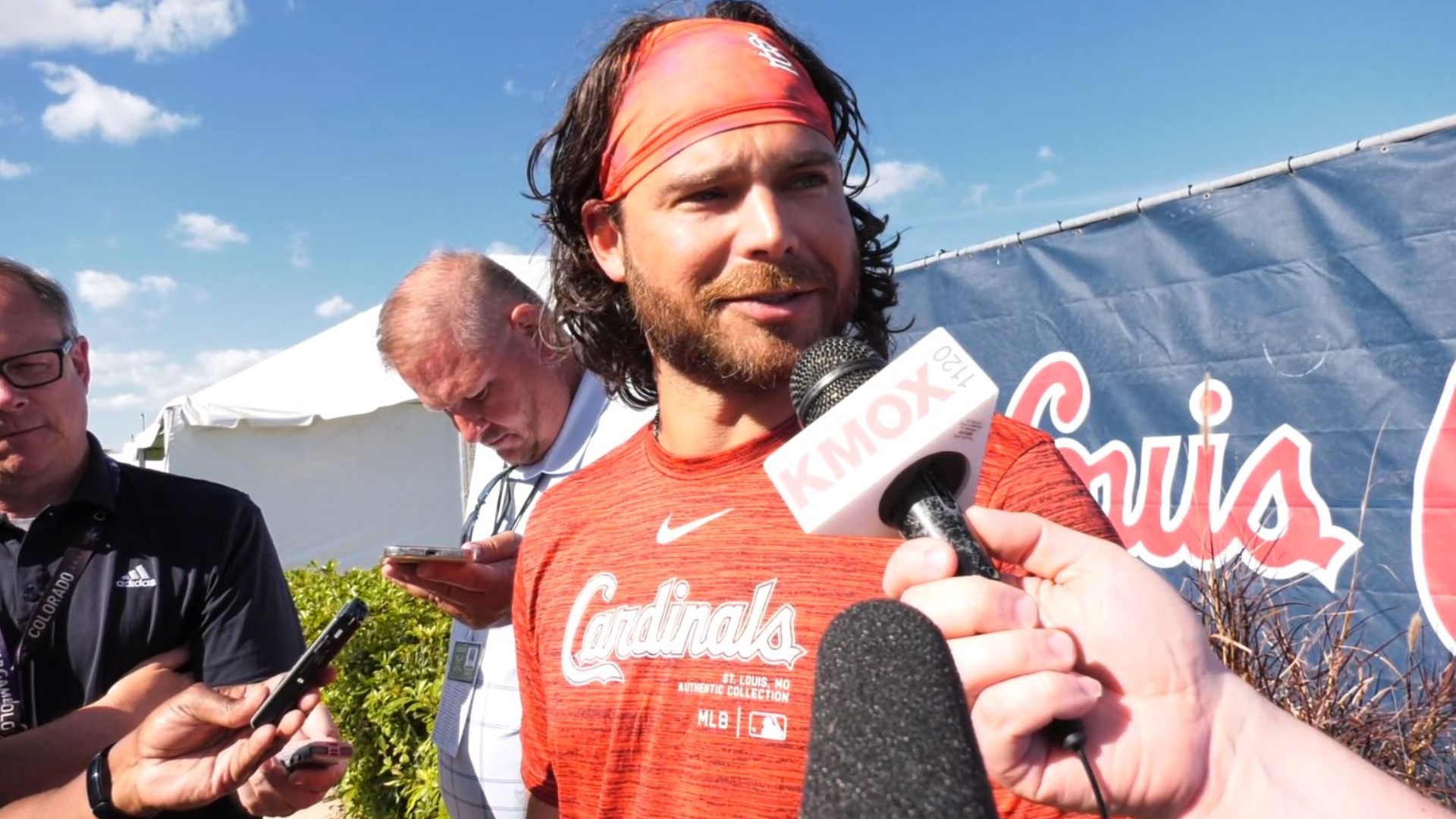 The St. Louis Cardinals announced it has signed shortstop Brandon Crawford to a one-year deal. Crawford spoke to the media in Jupiter, Florida.