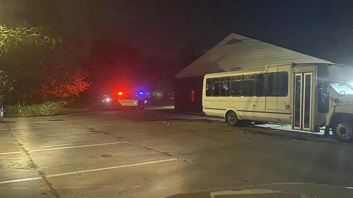 Shooting outside Metro East nightclub leaves 2 dead - Vimarsana News