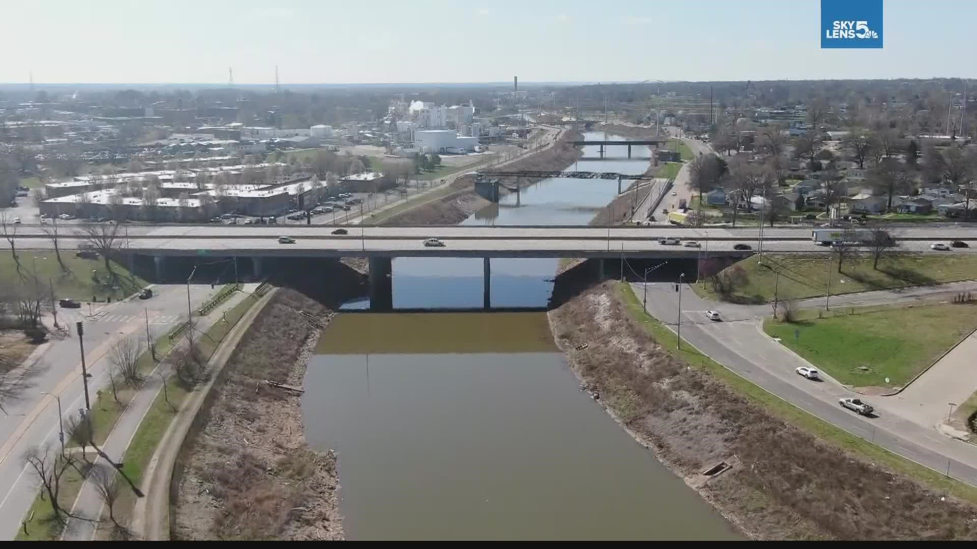 St. Louis drivers, brace yourselves. The Missouri Department of Transportation will begin work on a major Interstate 55 project that will take three years to finish.