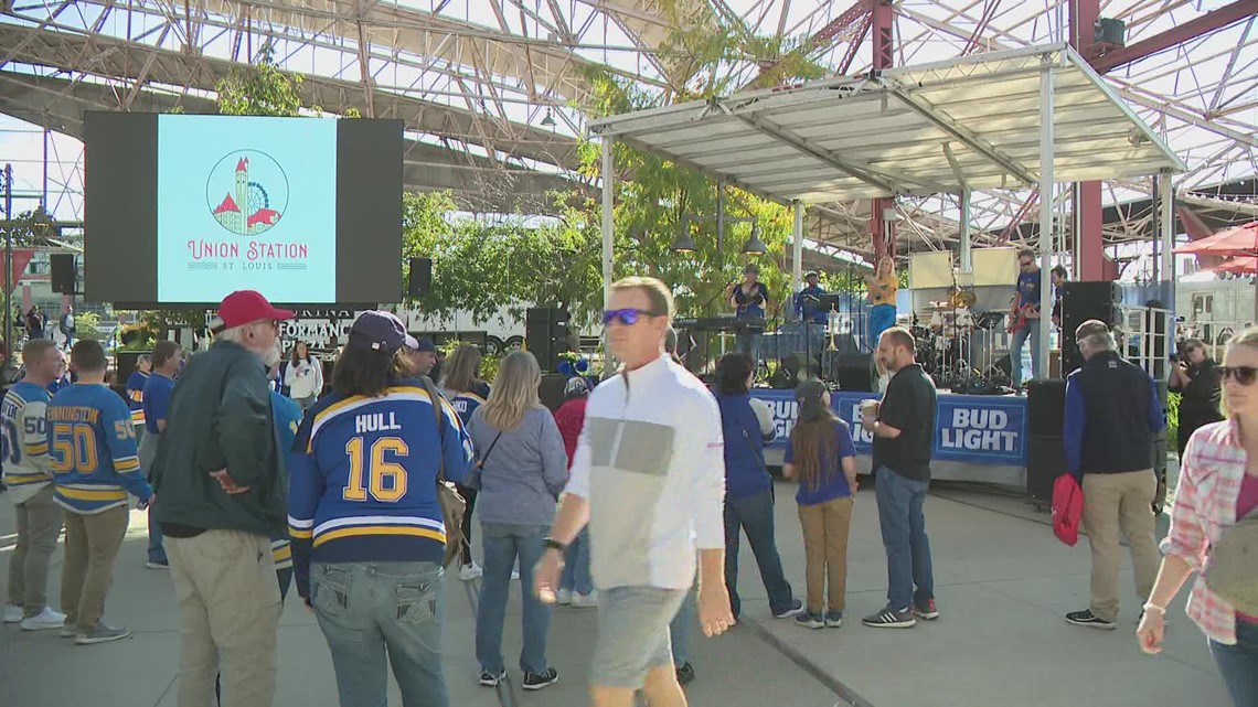 Blues fans packed Union Station Plaza for home opener rally