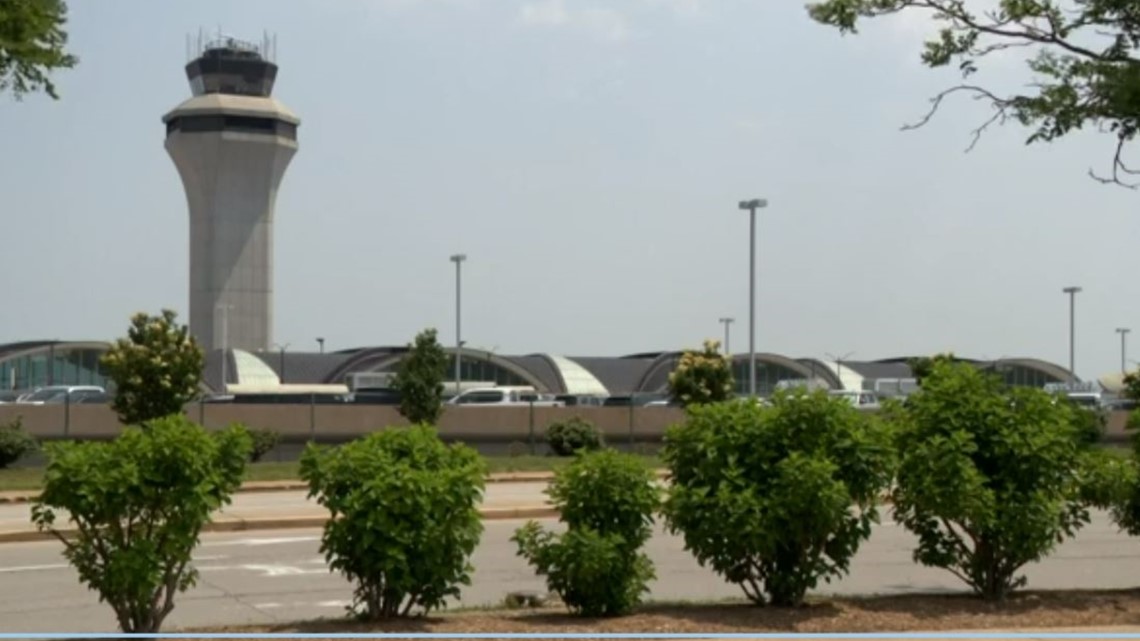 Lambert Saint Louis International Airport Terminal 1 (Saint Louis, 1956)