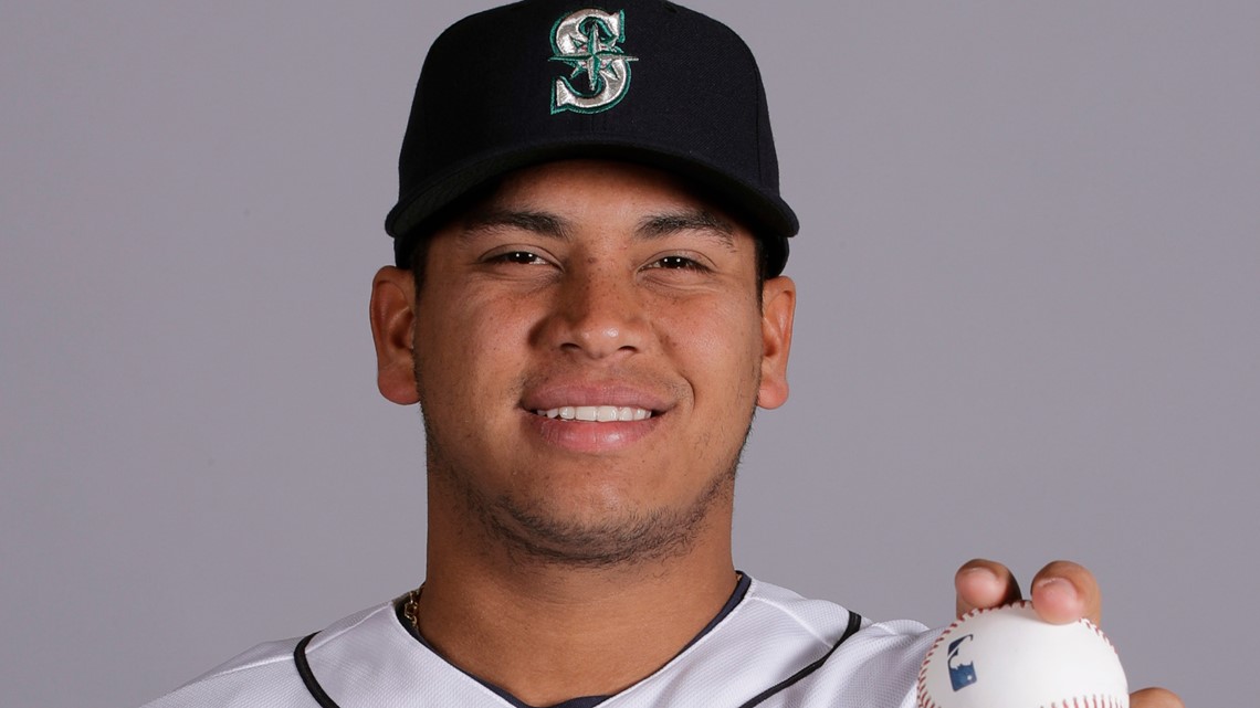 Mariners acquire left-handed pitcher Ricardo Sanchez from the
