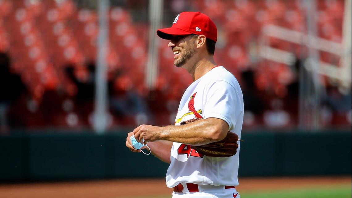 Five months after Achilles tear, Adam Wainwright returns to