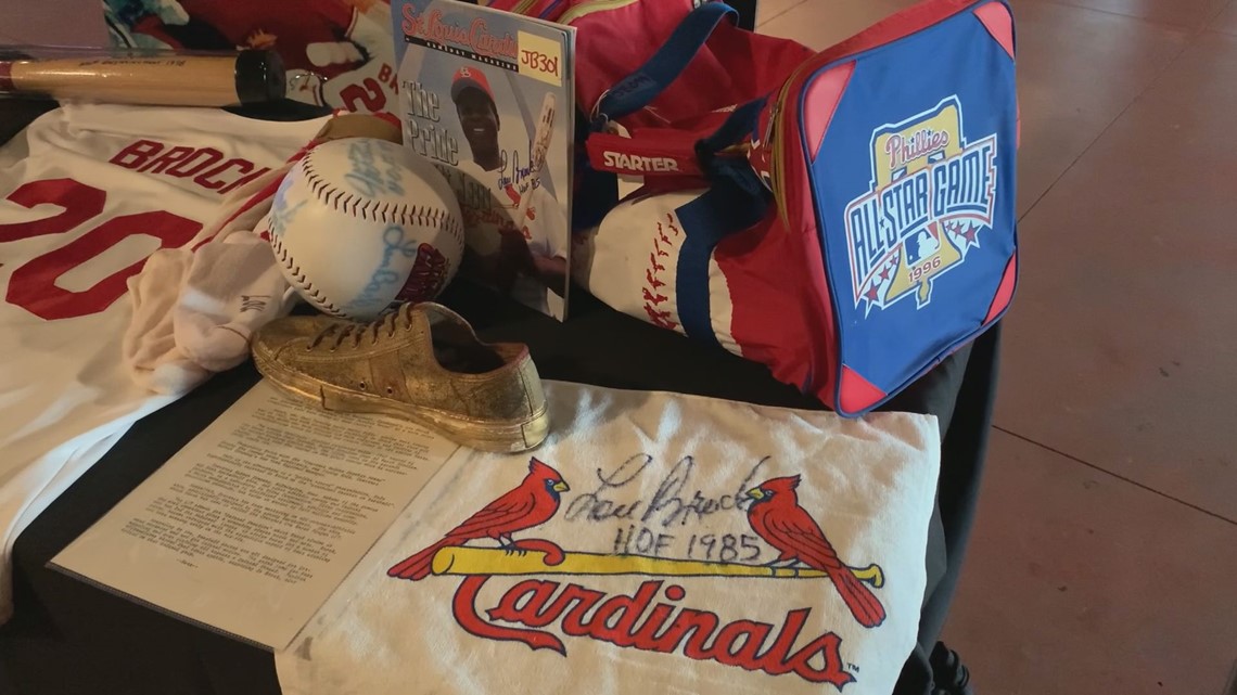 Thousands of Cardinals legend Lou Brock's personal items go on sale this  weekend