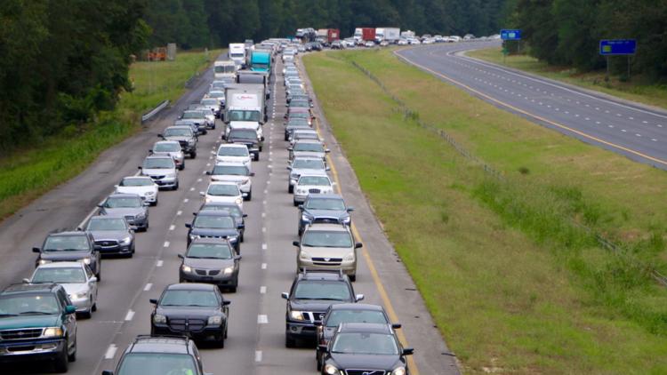 Tips for avoiding heavy lake-bound traffic Memorial Day weekend