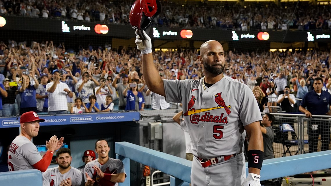 Albert Pujols reaches 700 home runs with pair of blasts in LA