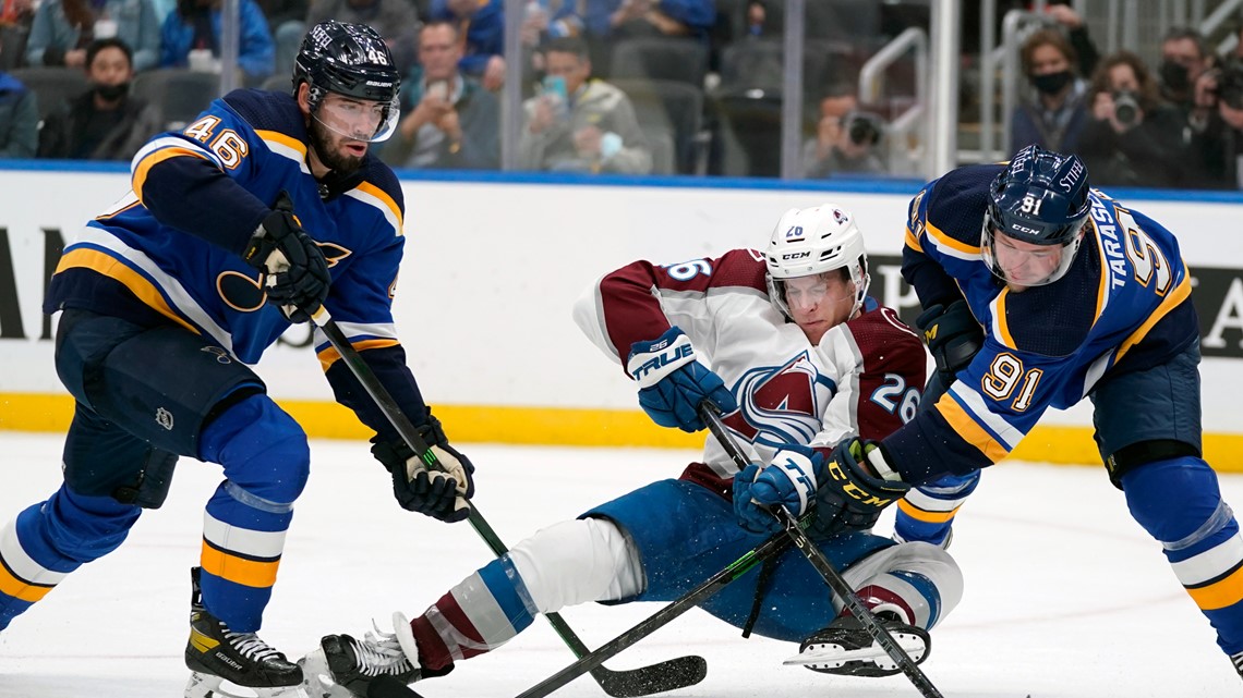 Harrison Bader drops the puck before Kings-Blues 