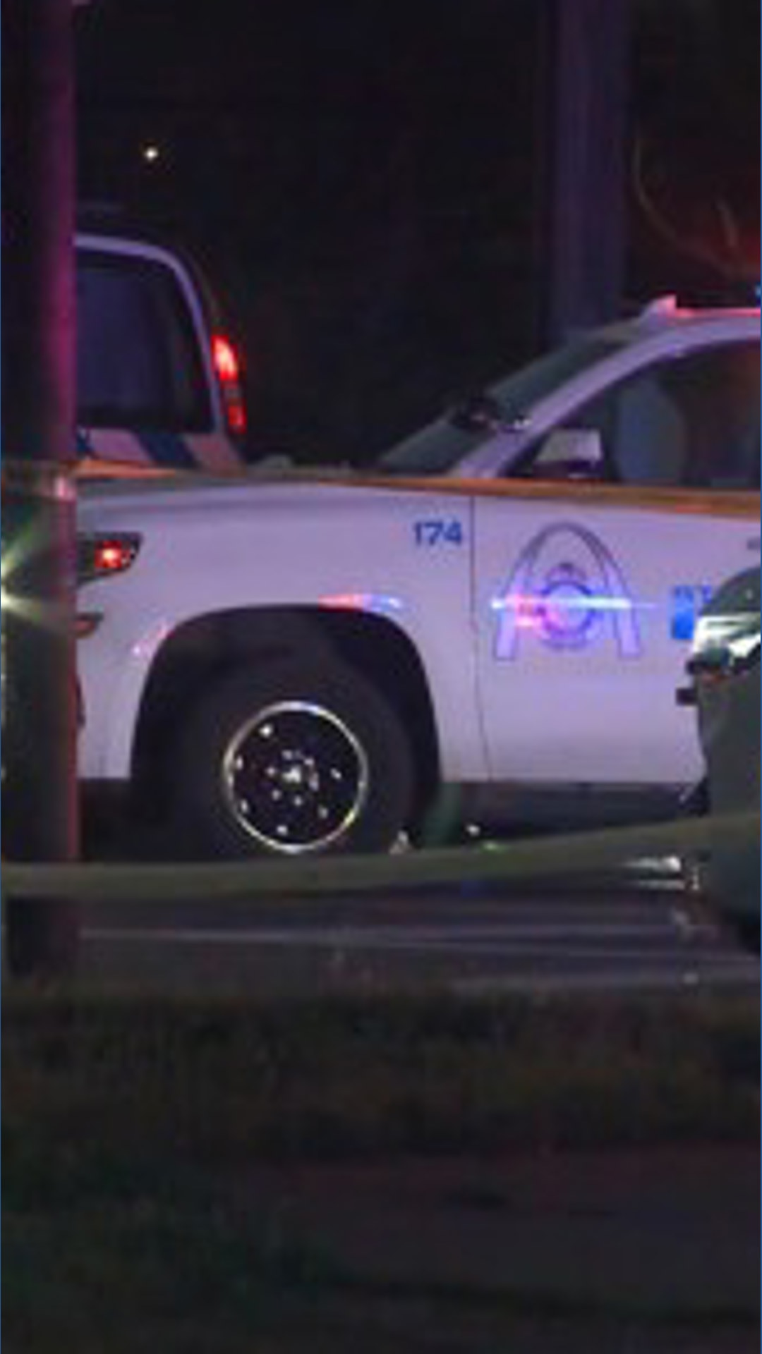 Gunfire outside north St. Louis store leaves 1 dead, 3 injured | ksdk.com