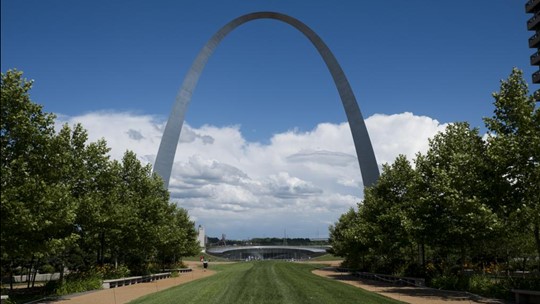 Gateway Arch tram gets stuck | ksdk.com