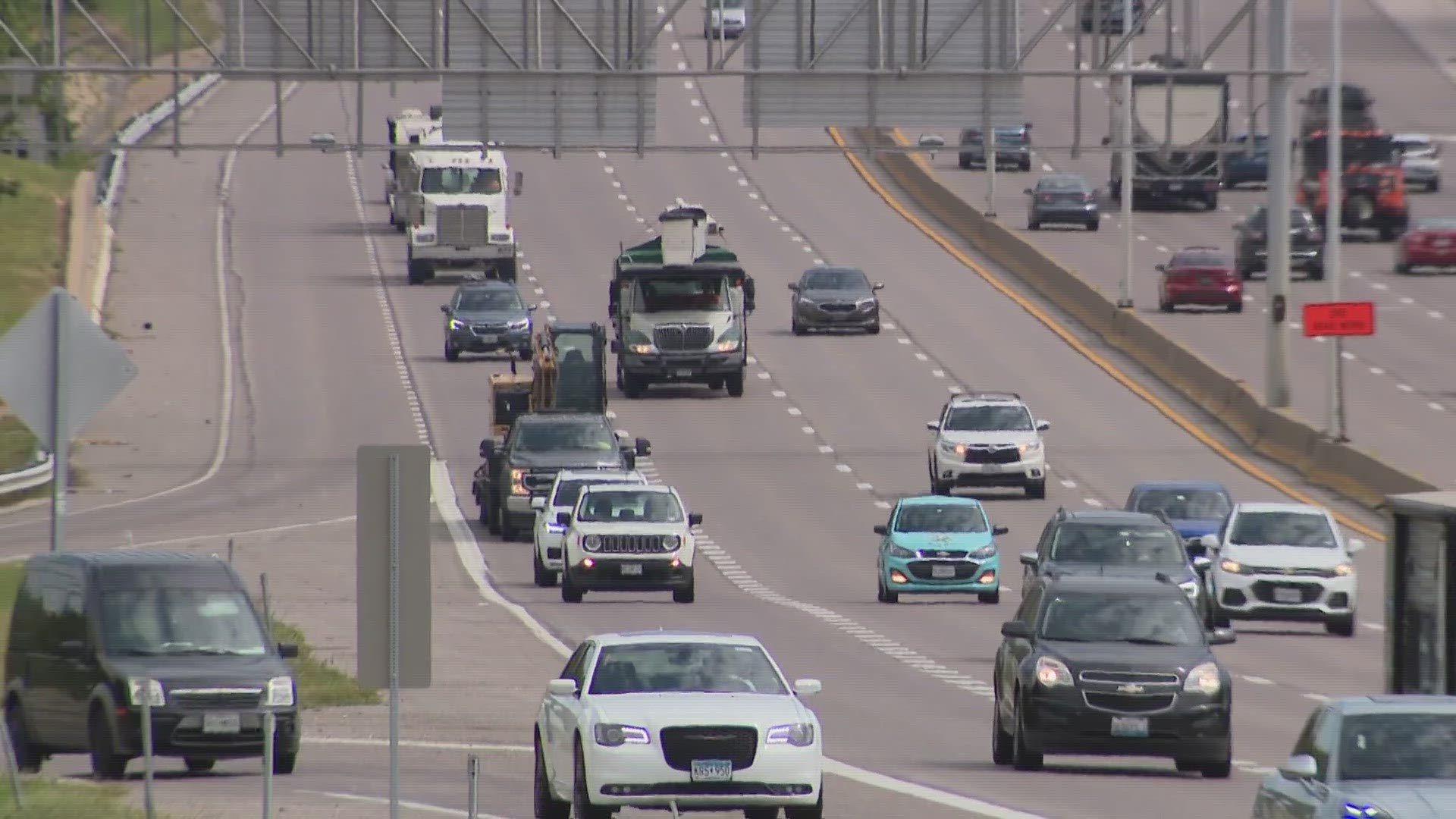 If you use Interstate 64/Highway 40, you should be aware of a closure that could bog down your commute. The upcoming work will be done on the interior lanes.