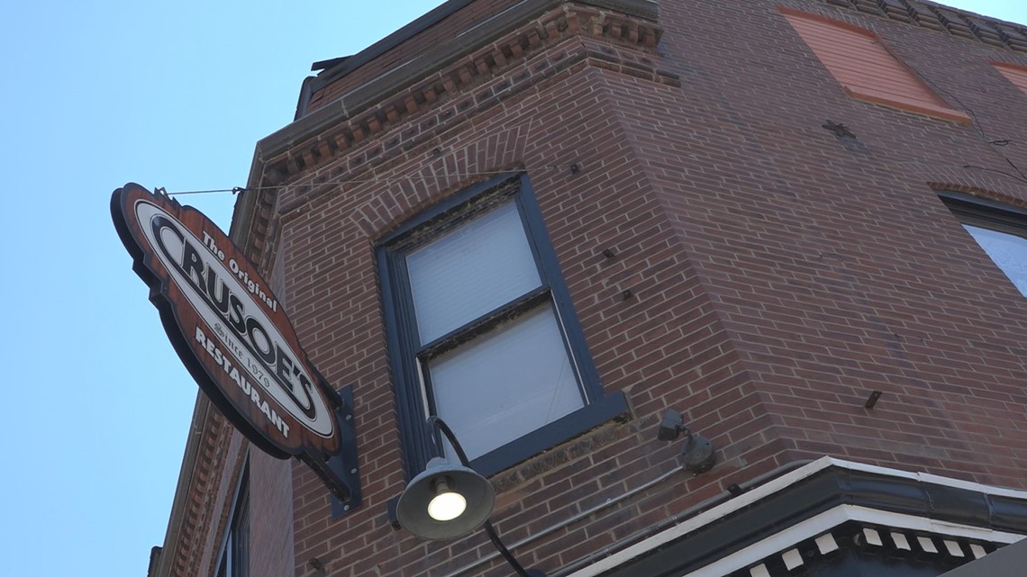 'We are still fighting' | Original Crusoe's restaurant in St. Louis could stay open, depending on support - Vimarsana News