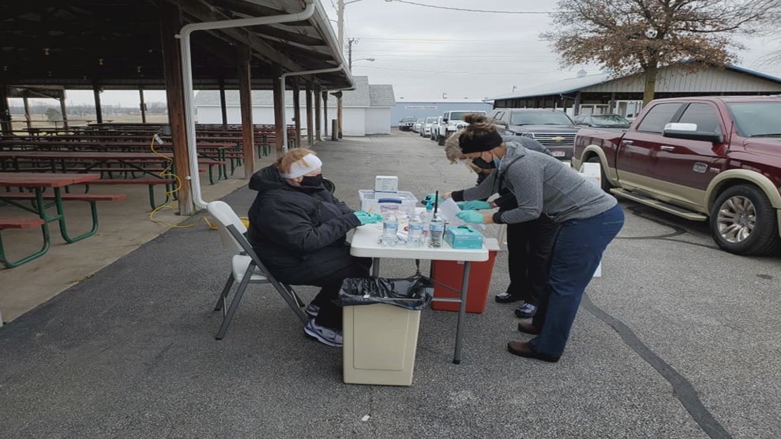 Vaccines limited to residents only by Illinois health departments - Vimarsana News