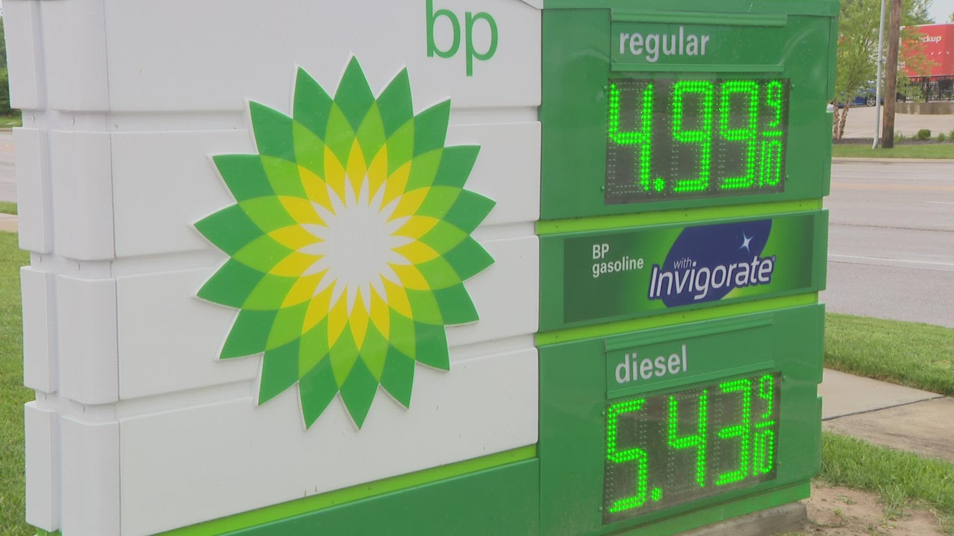 Illinois reached a milestone Thursday afternoon. The average price per gallon ticked up from $4.99 to $5.