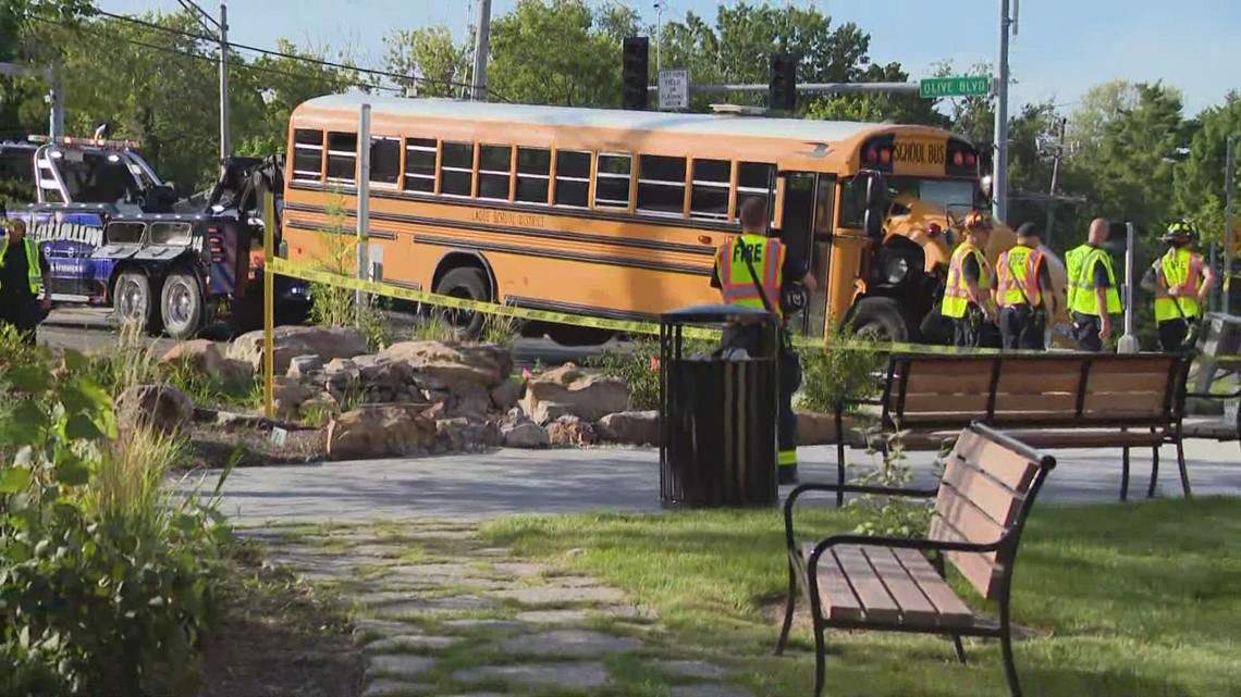 Ladue Middle School bus driver injured in crash Thursday, no students ...