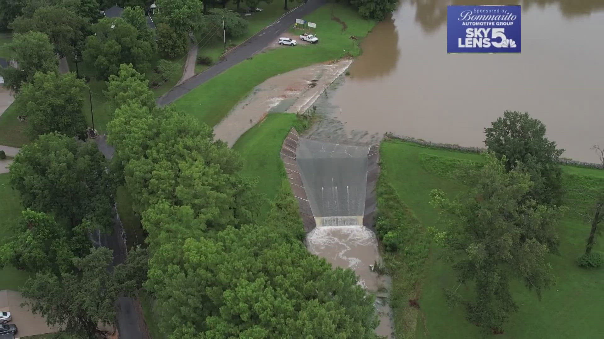 People in parts of Nashville, Illinois, were told to evacuate their homes by emergency personnel due to a dam failure in the area Tuesday morning.