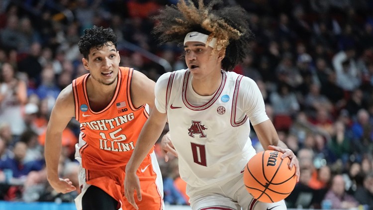Illinois eliminated in first round of NCAA Tournament in loss to Arkansas